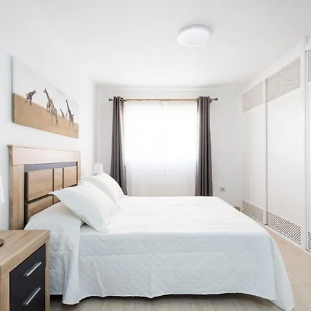 Home2Book Pool & Relax The Heights, Los Cristianos Apartament *